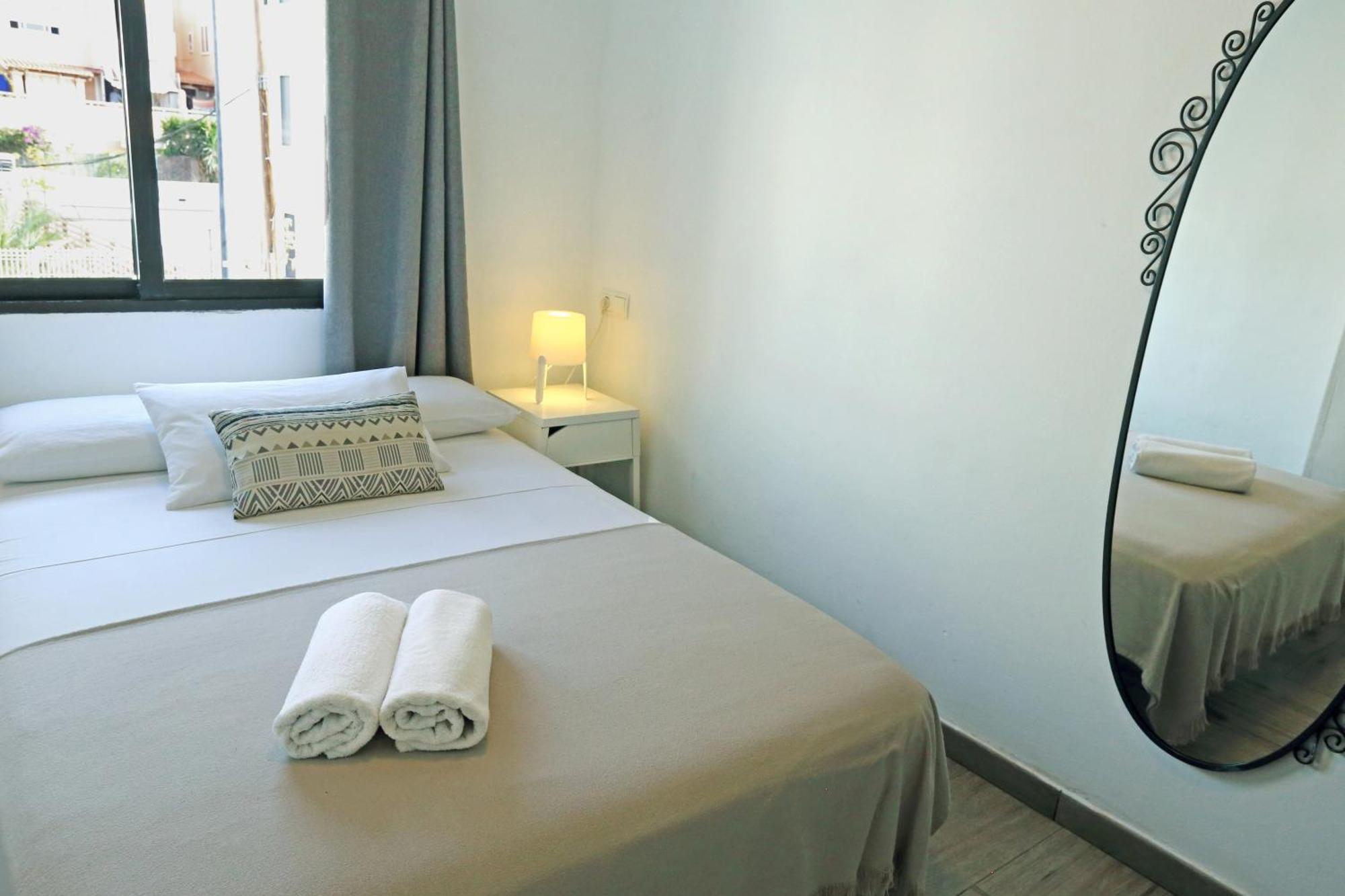 Hostal Costa Ibiza Bagian luar foto